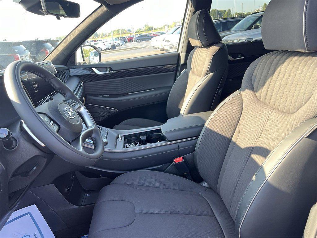 new 2025 Hyundai Palisade car, priced at $57,370
