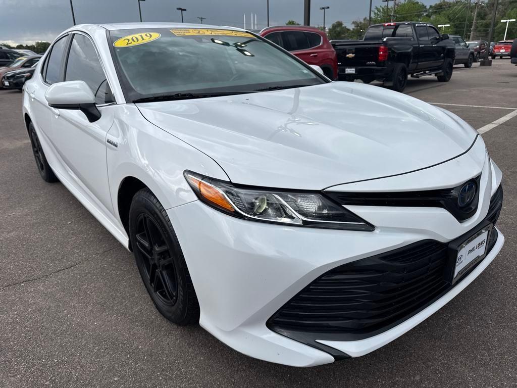 used 2019 Toyota Camry Hybrid car, priced at $22,989