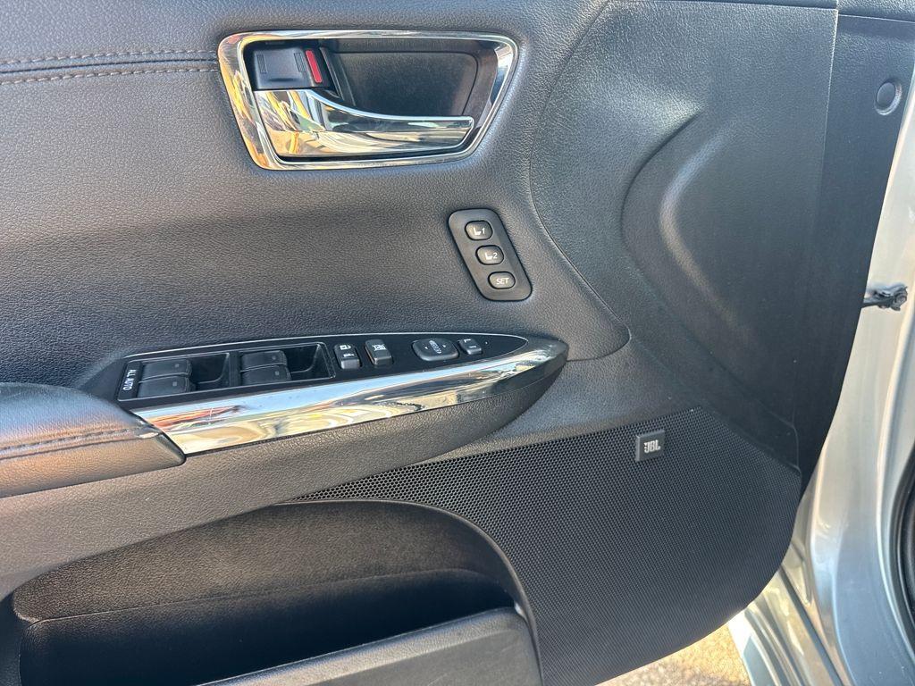 used 2018 Toyota Avalon car, priced at $18,889
