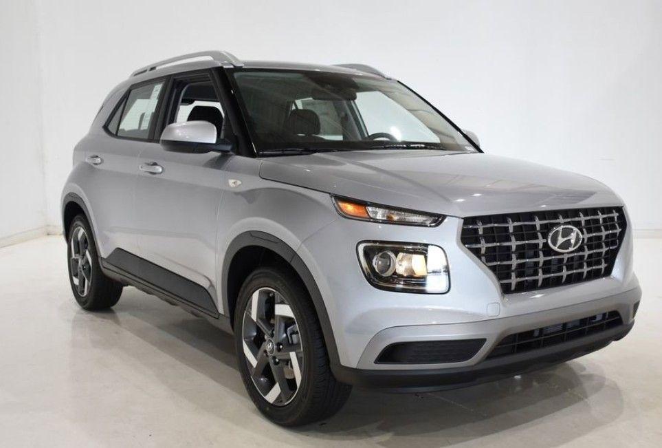 new 2025 Hyundai Venue car, priced at $25,039