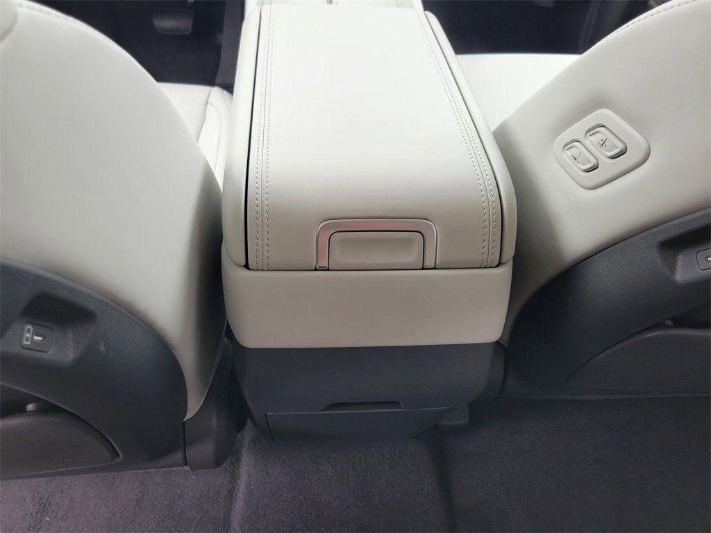 new 2025 Hyundai SANTA FE HEV car, priced at $52,813