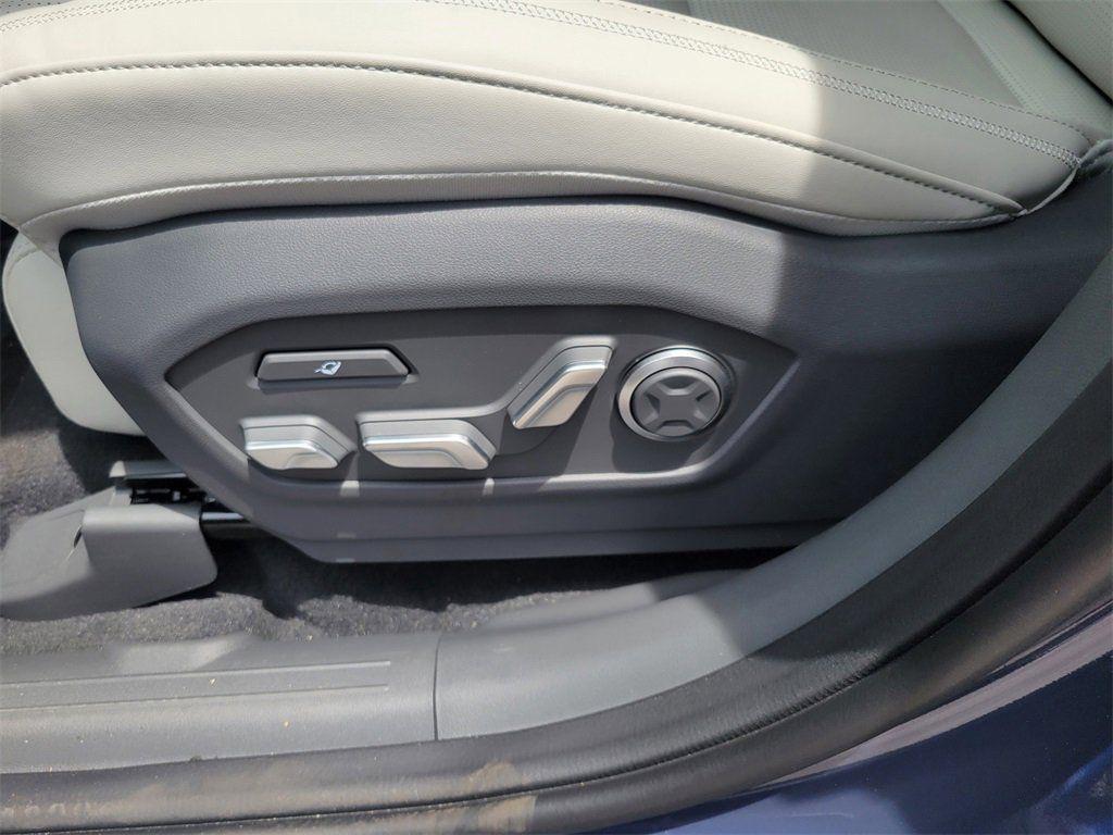 new 2025 Hyundai SANTA FE HEV car, priced at $52,813