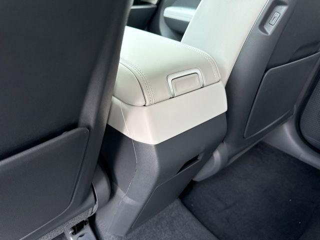 new 2025 Hyundai Santa Fe car, priced at $38,720