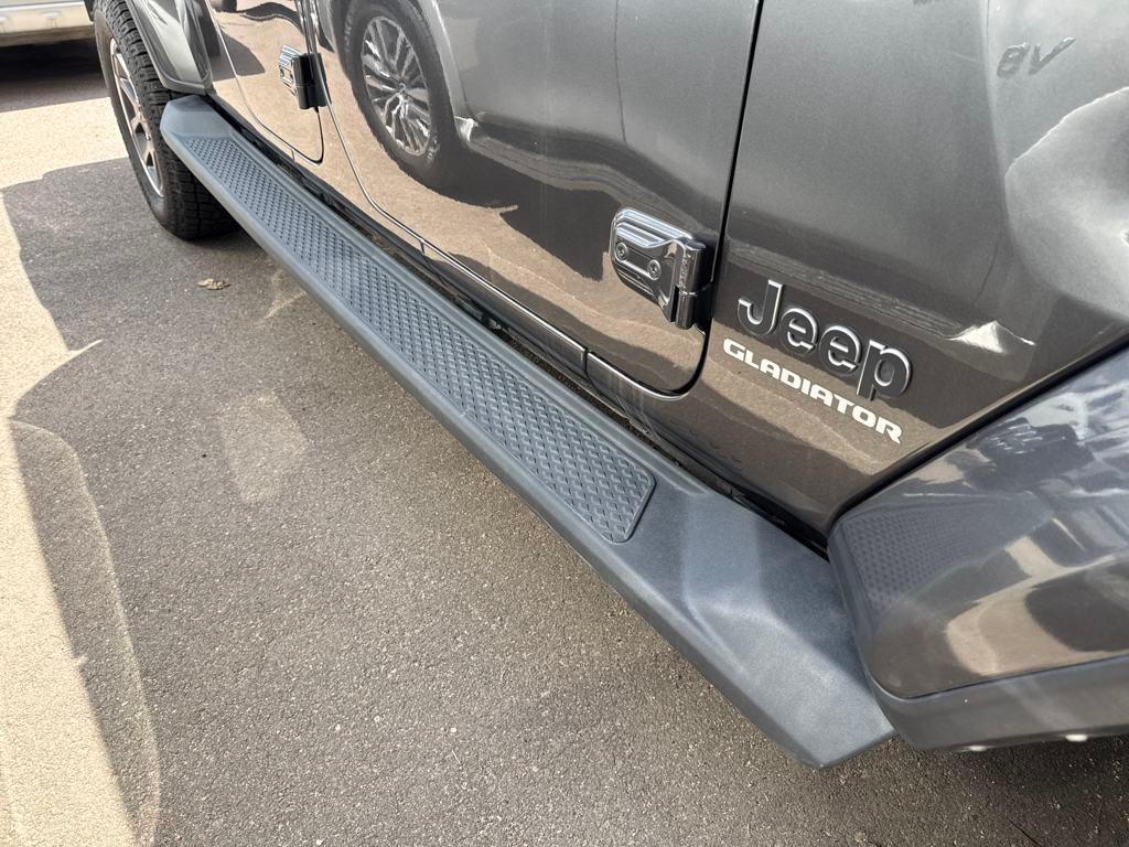 used 2022 Jeep Gladiator car, priced at $36,989