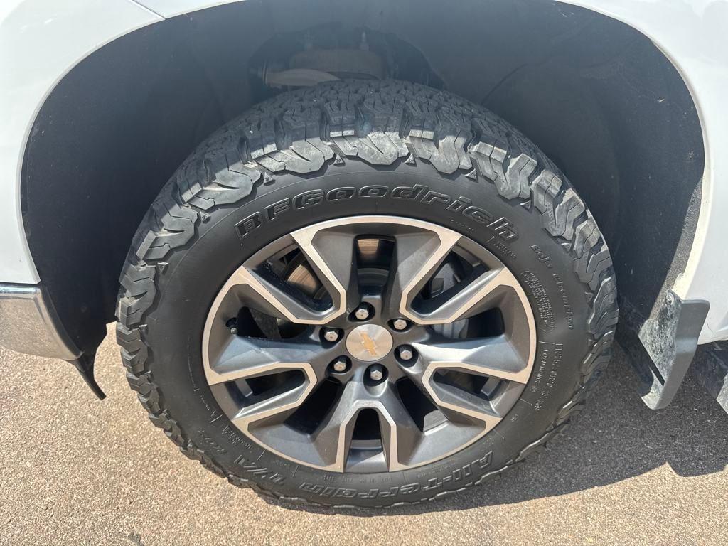 used 2022 Chevrolet Silverado 1500 car, priced at $30,989