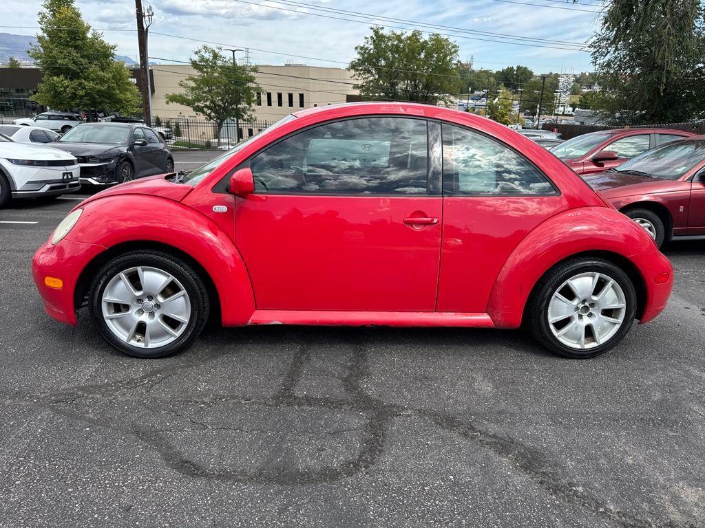 used 2002 Volkswagen New Beetle car, priced at $3,277