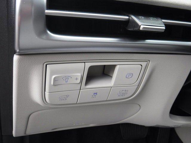 new 2025 Hyundai TUCSON Hybrid car, priced at $43,290