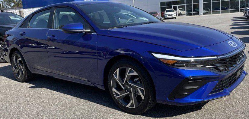 new 2024 Hyundai Elantra car, priced at $22,770