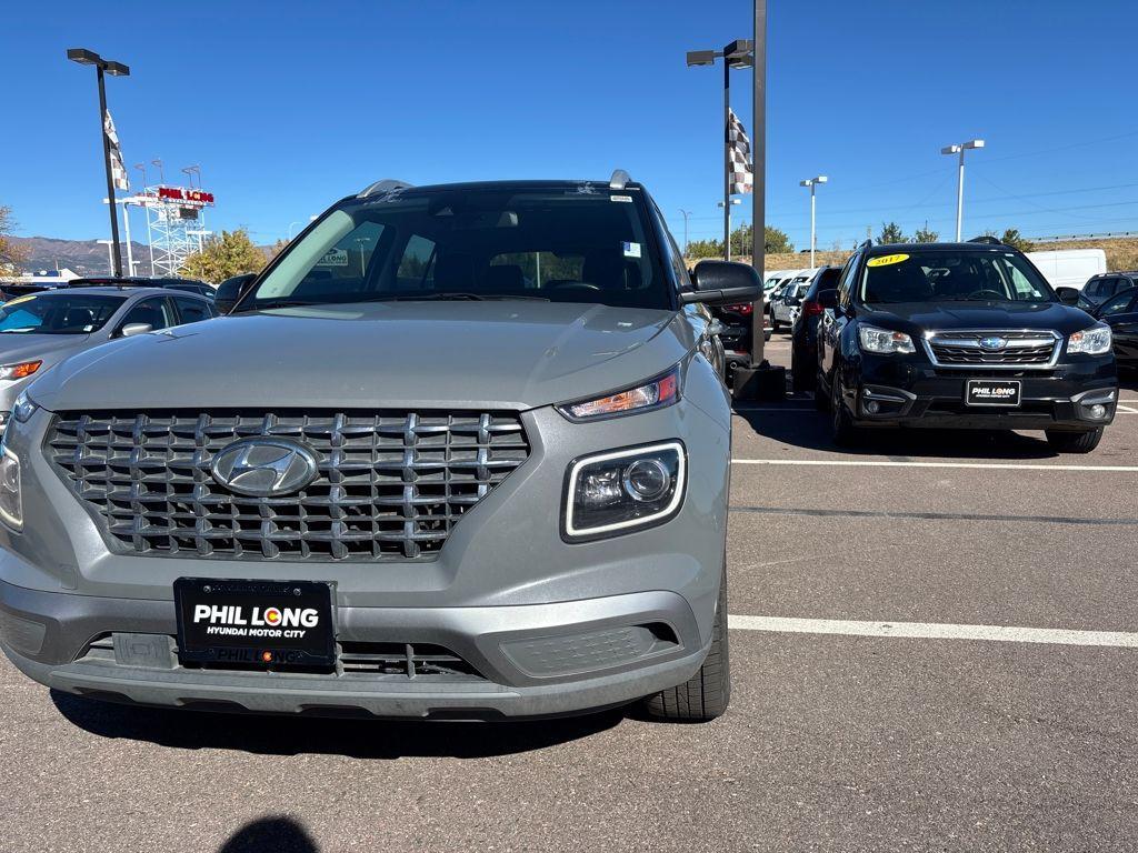 used 2022 Hyundai Venue car, priced at $17,989
