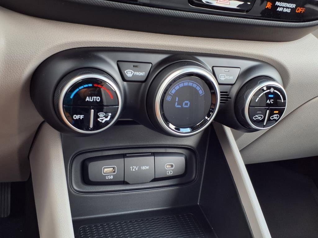 new 2025 Hyundai Venue car, priced at $25,524