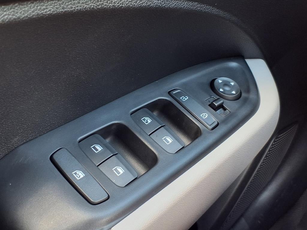 new 2025 Hyundai Venue car, priced at $25,524