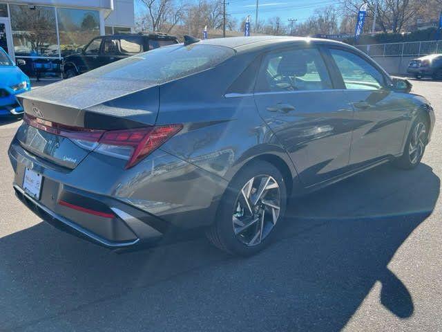 new 2024 Hyundai Elantra car, priced at $26,255