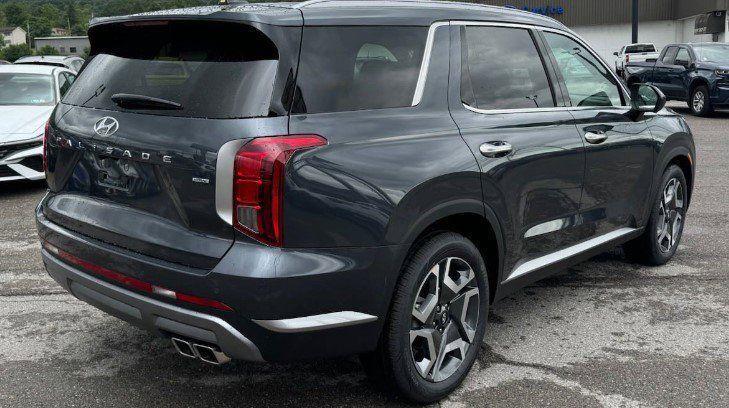 new 2025 Hyundai Palisade car, priced at $42,220