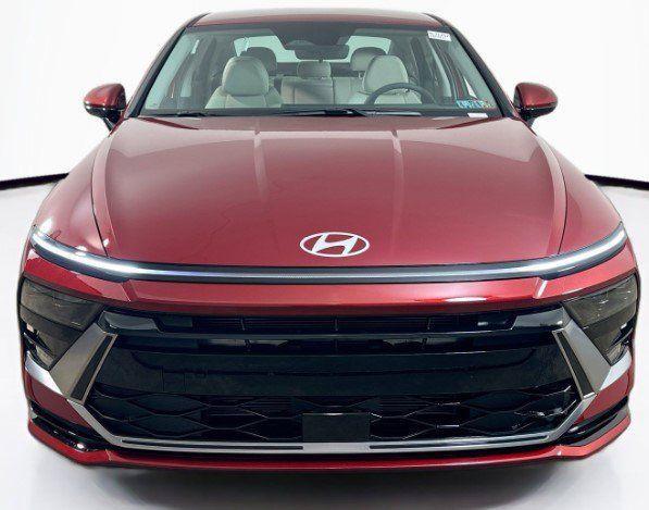 new 2024 Hyundai Sonata car, priced at $28,205