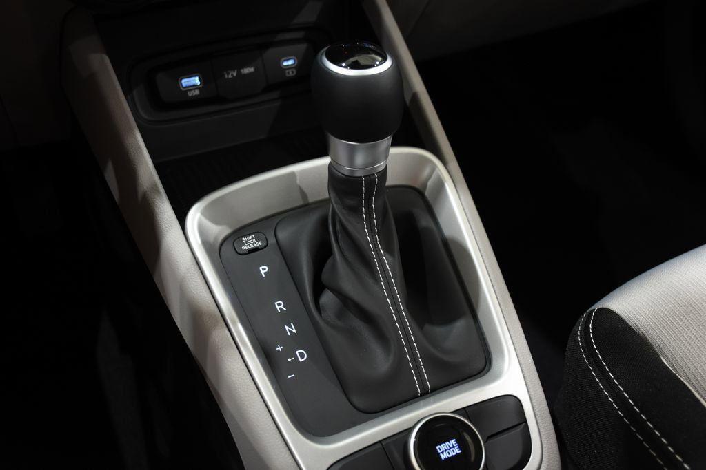 new 2025 Hyundai Venue car, priced at $25,024