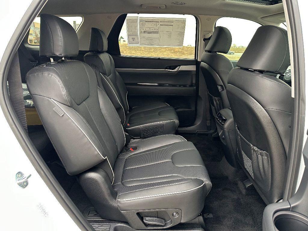 new 2025 Hyundai Palisade car, priced at $46,485