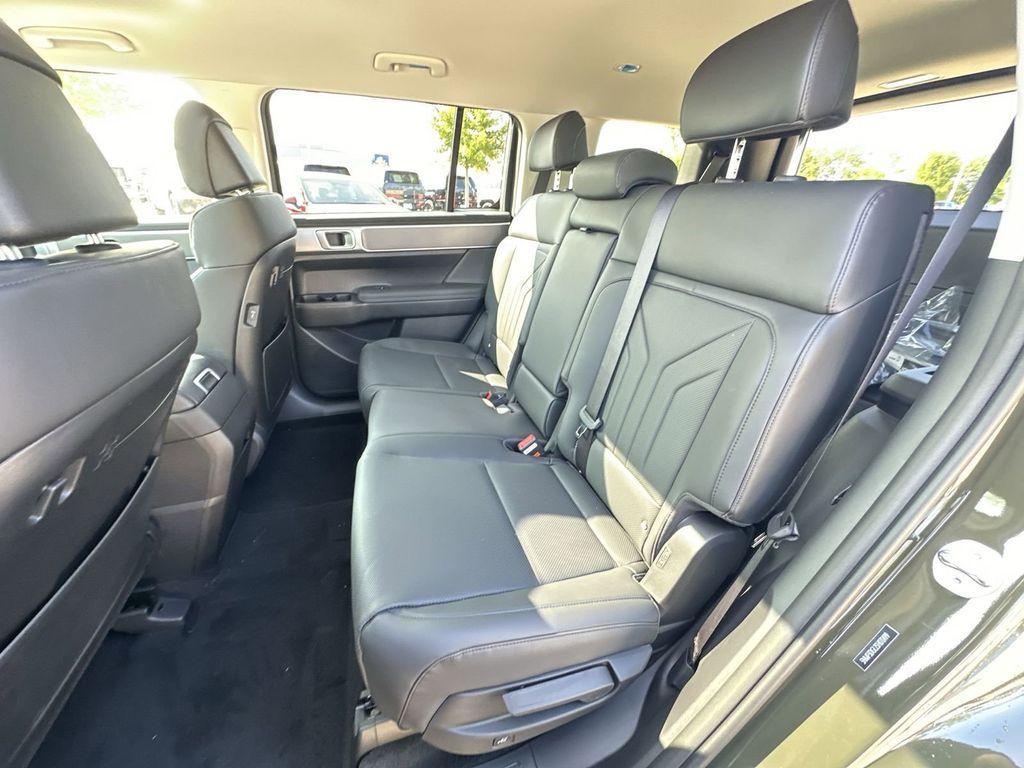 new 2025 Hyundai Santa Fe car, priced at $40,075
