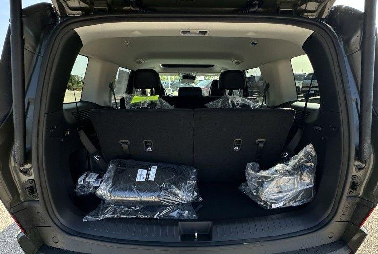 new 2025 Hyundai Santa Fe car, priced at $40,075