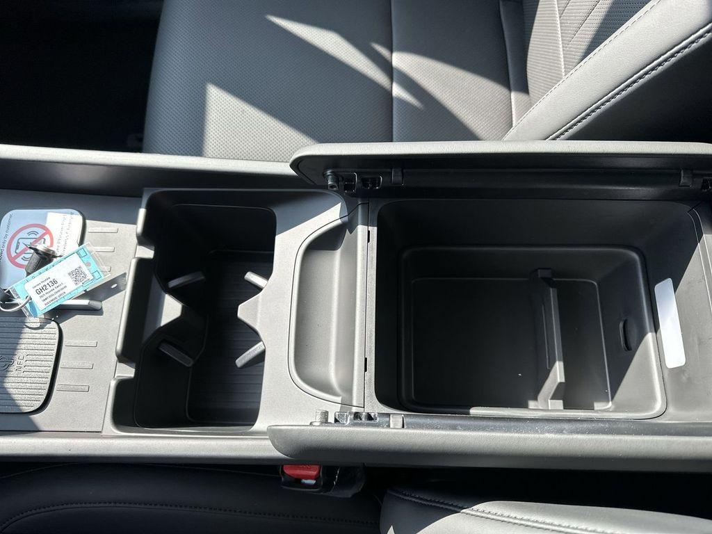 new 2025 Hyundai Santa Fe car, priced at $40,075