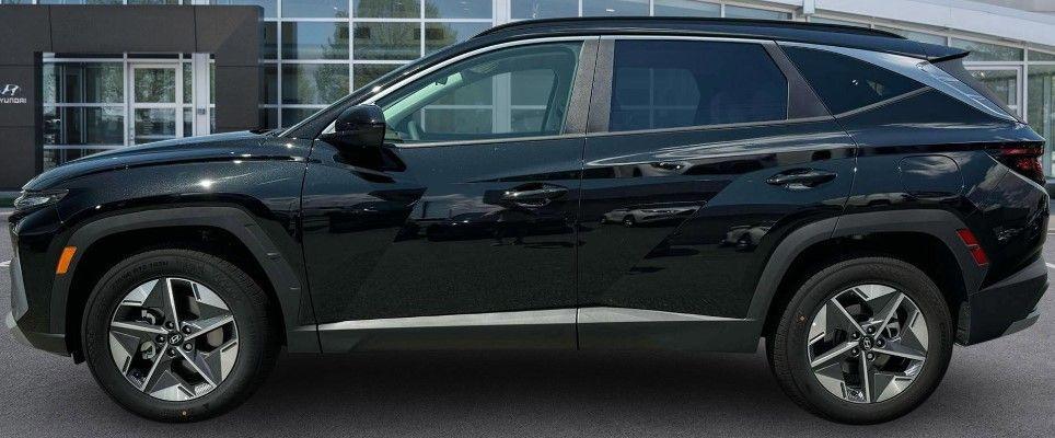 new 2025 Hyundai Tucson car, priced at $32,495