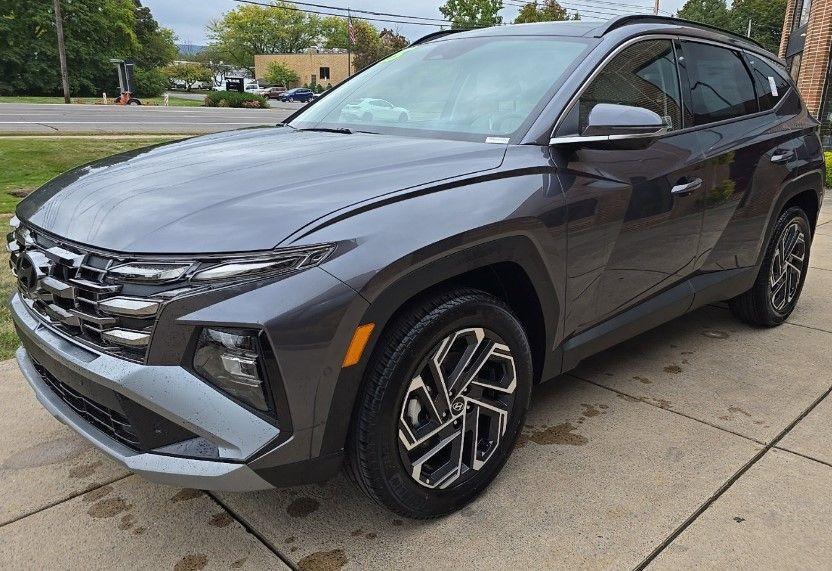 new 2025 Hyundai TUCSON Hybrid car, priced at $43,544