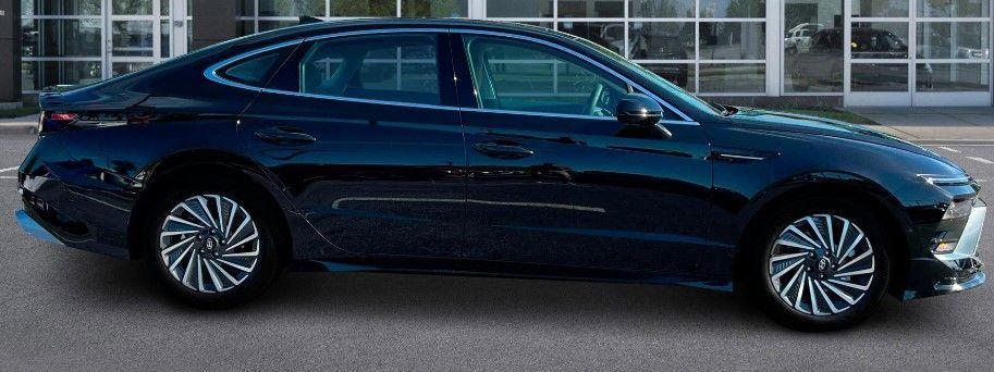 new 2025 Hyundai Sonata Hybrid car, priced at $40,289