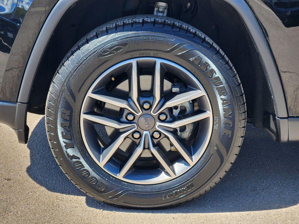 used 2019 Jeep Grand Cherokee car, priced at $24,989