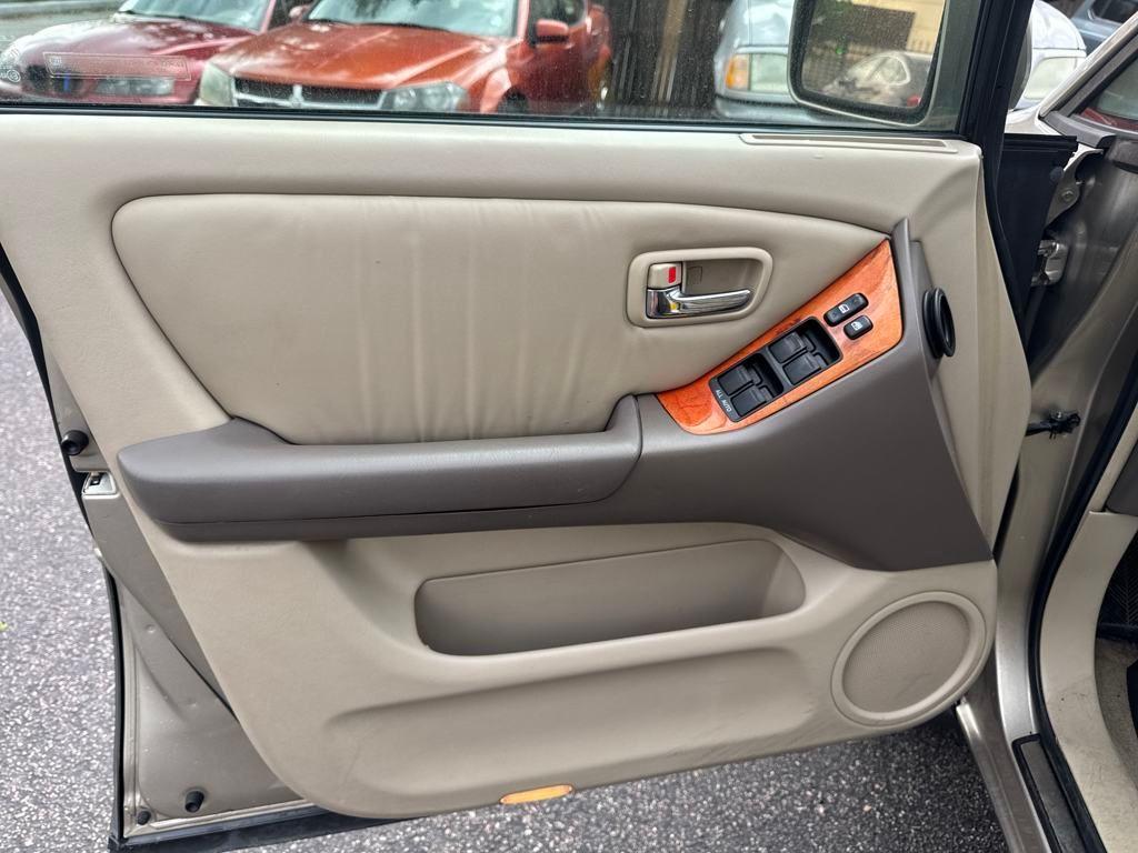used 2002 Lexus RX 300 car, priced at $5,477