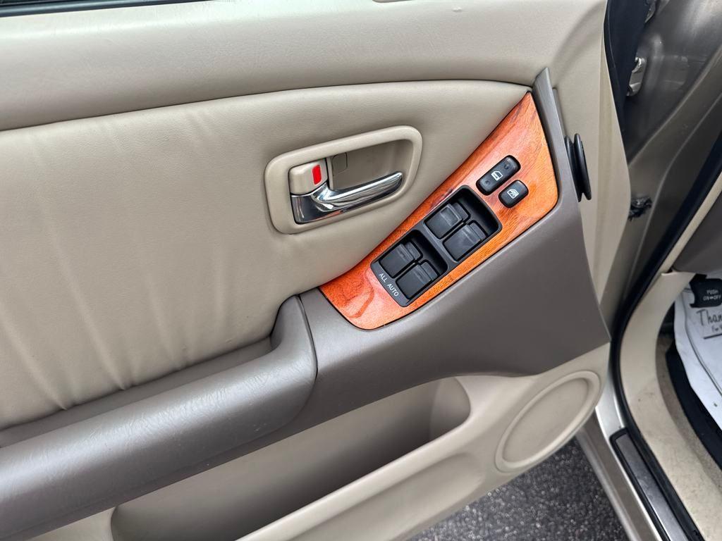 used 2002 Lexus RX 300 car, priced at $5,477