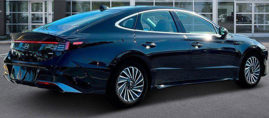 new 2025 Hyundai Sonata Hybrid car, priced at $37,150