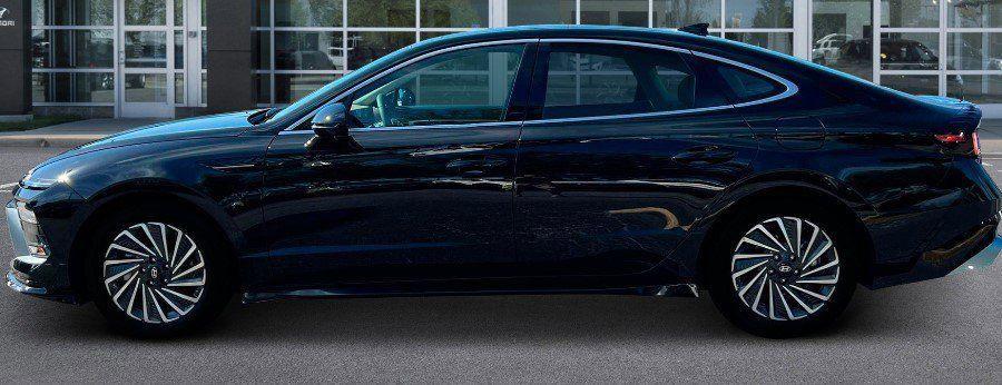 new 2025 Hyundai Sonata Hybrid car, priced at $37,150