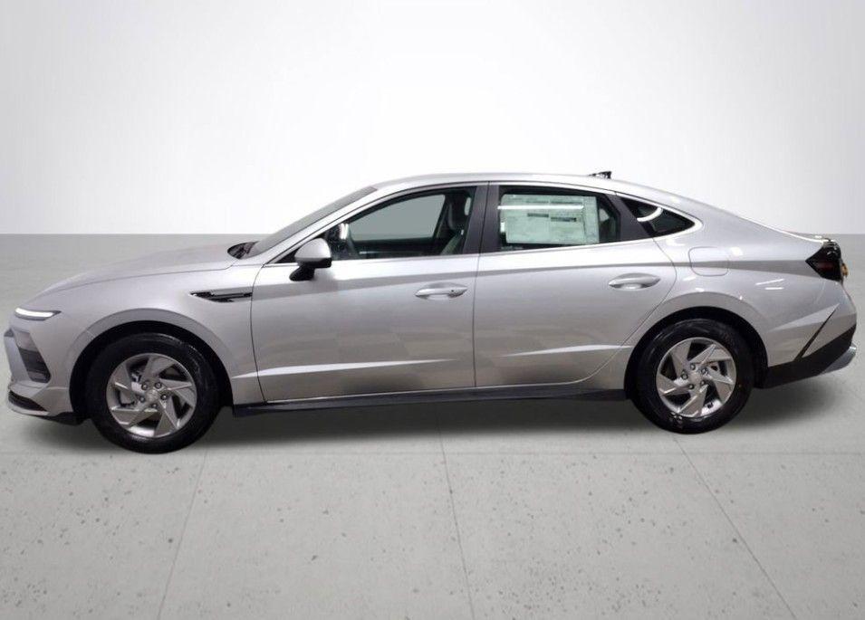 new 2025 Hyundai Sonata car, priced at $27,110