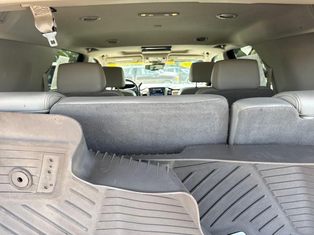 used 2019 GMC Yukon car, priced at $33,989