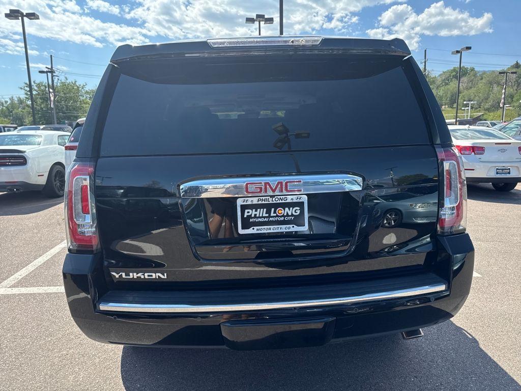 used 2019 GMC Yukon car, priced at $33,989