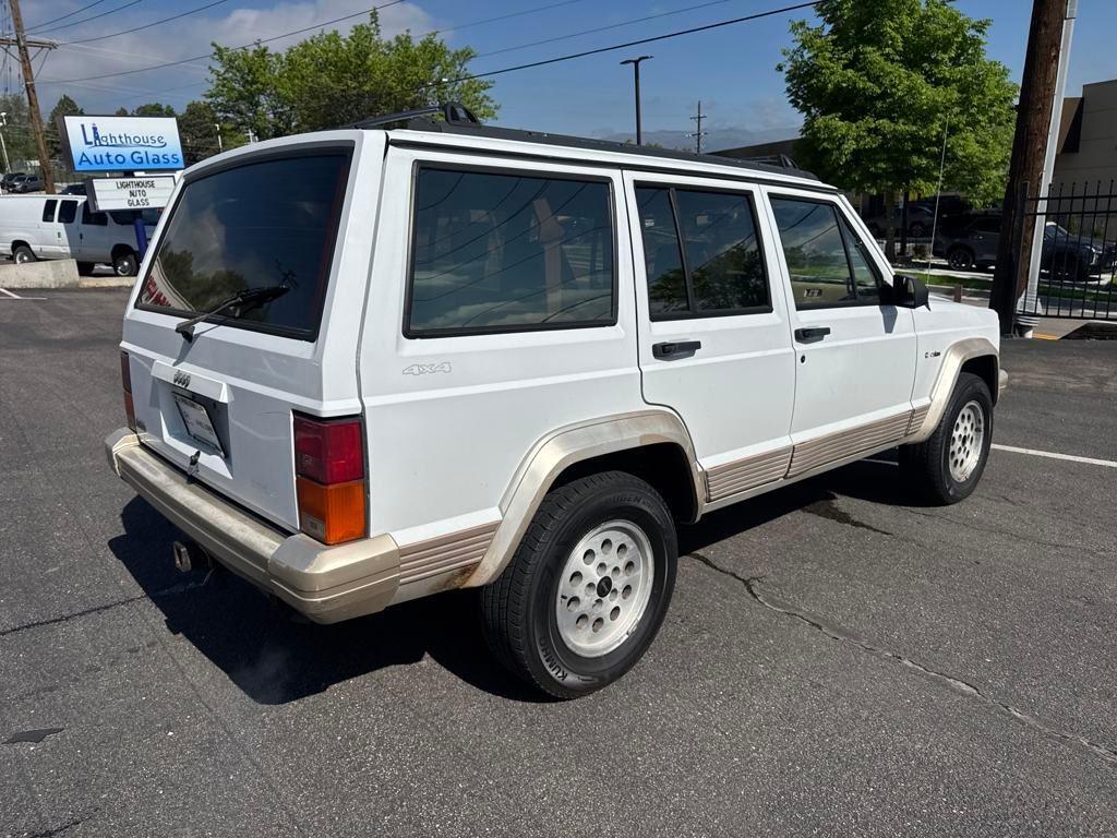 used 1993 Jeep Cherokee car, priced at $3,277