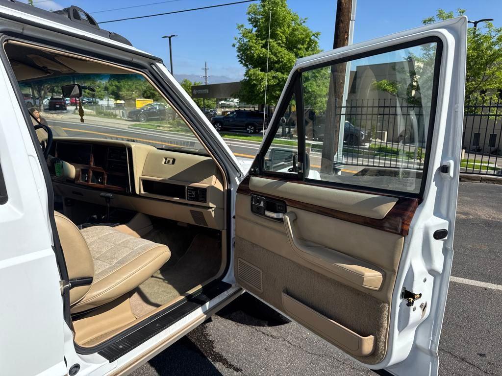 used 1993 Jeep Cherokee car, priced at $3,277