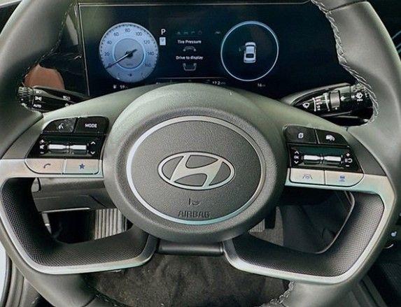 new 2025 Hyundai Elantra car, priced at $25,175