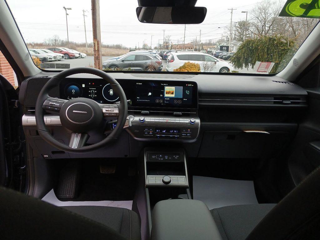 new 2025 Hyundai Kona car, priced at $28,084