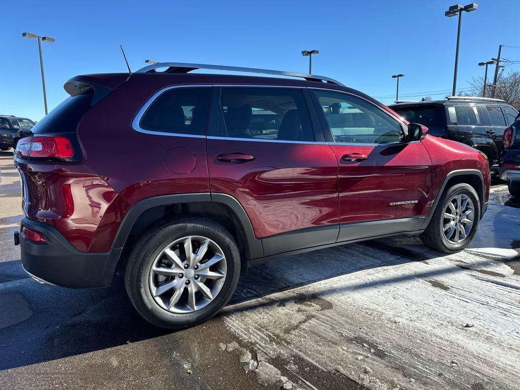 used 2018 Jeep Cherokee car, priced at $22,989