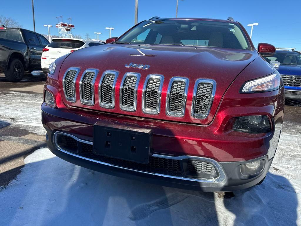 used 2018 Jeep Cherokee car, priced at $22,989