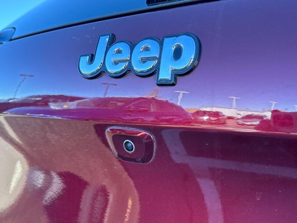 used 2018 Jeep Cherokee car, priced at $22,989