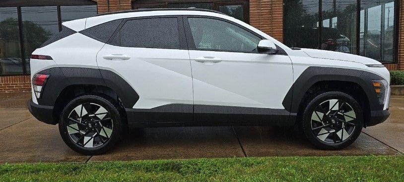 new 2025 Hyundai Kona car, priced at $30,285