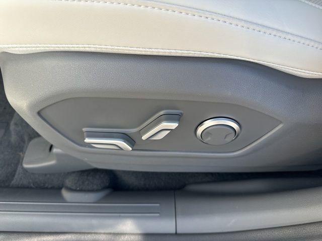 new 2025 Hyundai SANTA FE HEV car, priced at $42,220