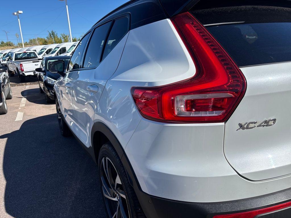 used 2019 Volvo XC40 car, priced at $18,993