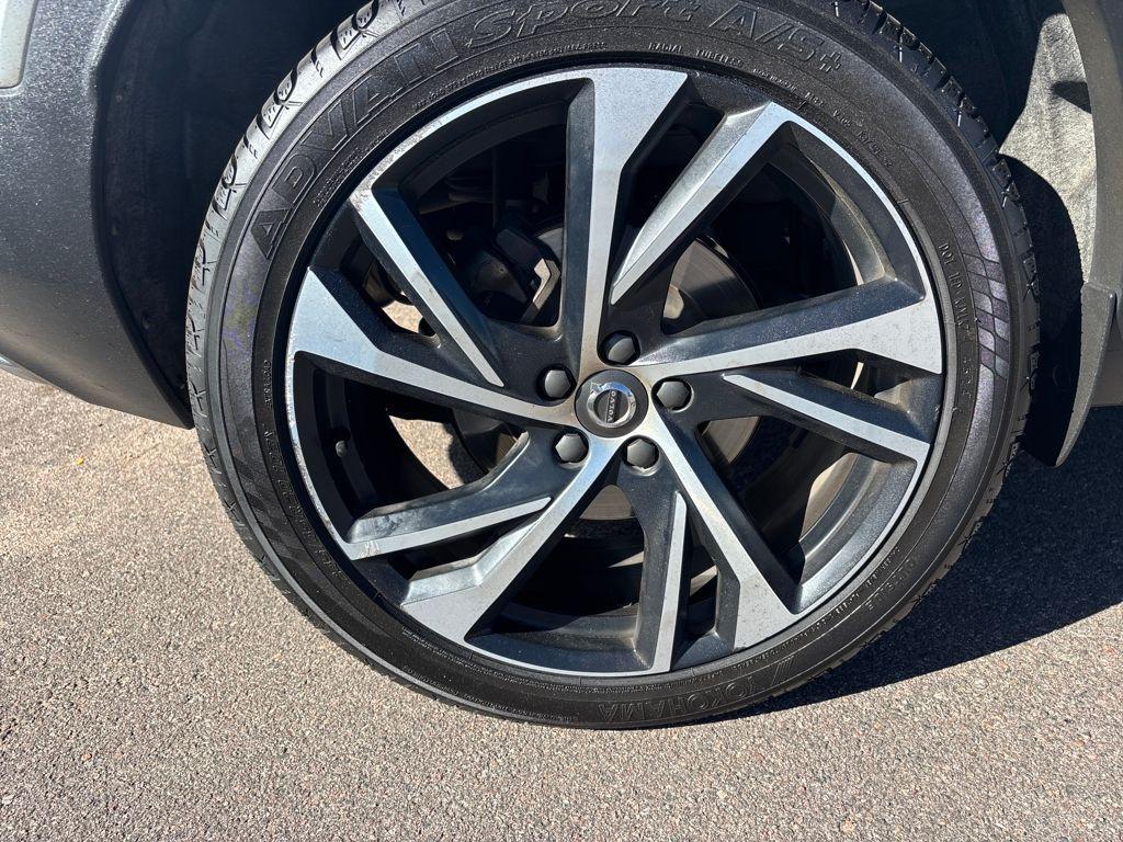 used 2019 Volvo XC40 car, priced at $18,993