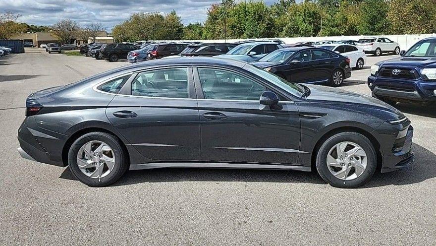new 2025 Hyundai Sonata car, priced at $27,230