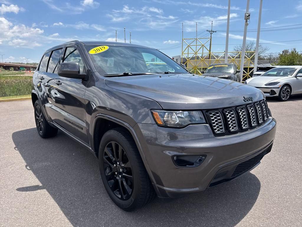used 2019 Jeep Grand Cherokee car, priced at $19,489