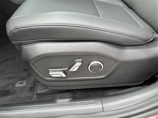 new 2025 Hyundai Santa Fe car, priced at $42,825