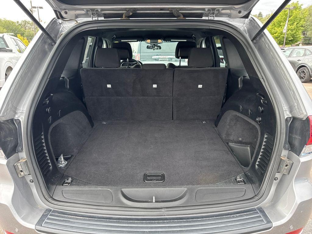 used 2020 Jeep Grand Cherokee car, priced at $19,289