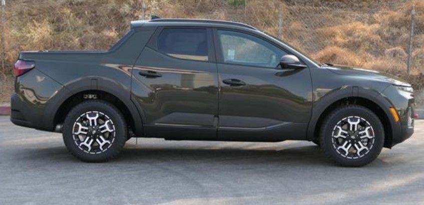 new 2025 Hyundai Santa Cruz car, priced at $40,054